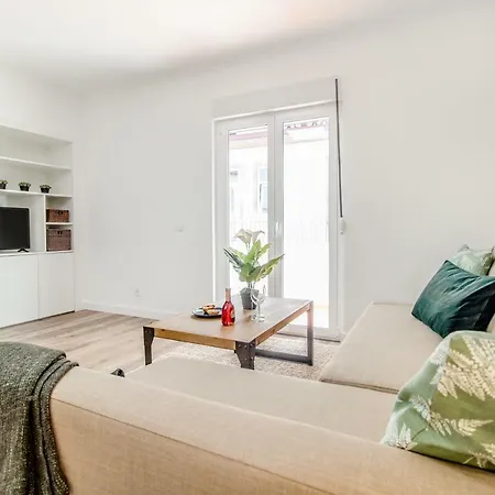 At Santo Antonio Flat Apartment Lisbon